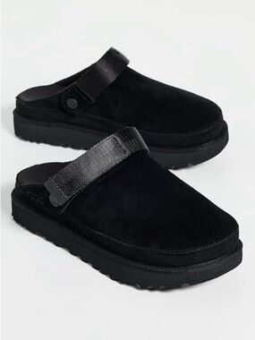 UGG Womens Goldenstar Clog - Black Suede, Size 9